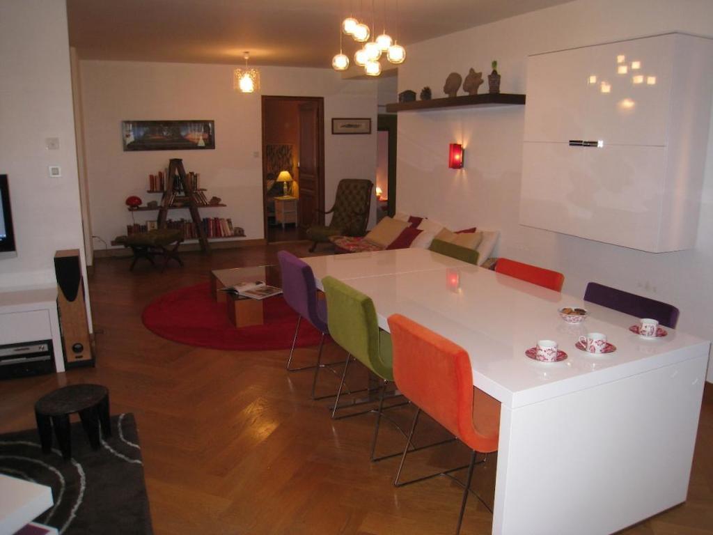 Les Toits Des Cordeliers Apartment Nancy Room photo